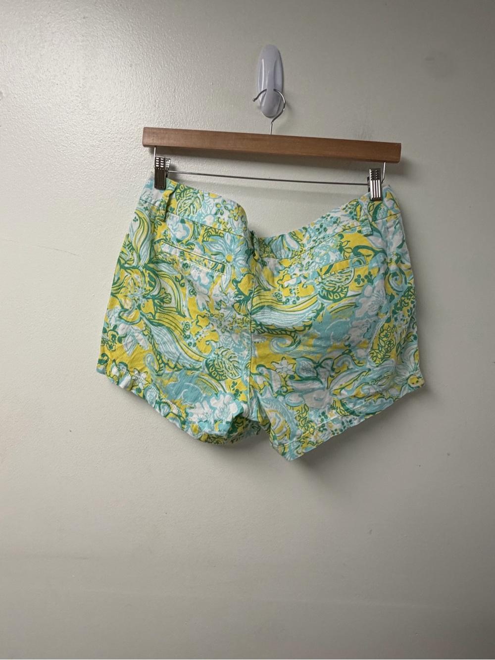 Lilly Pulitzer Callahan Shorts Dandelion Yellow Beach Gypsies Size 12 - Picture 6 of 6